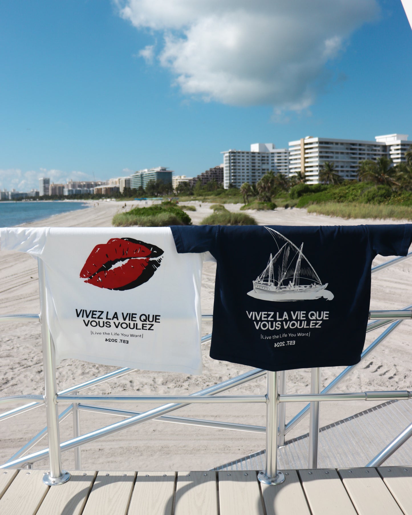 “Kiss” T-Shirt